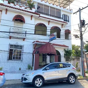  Hostal La Gran Mansion